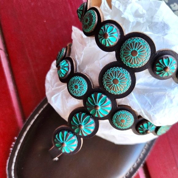 RARE Patricia Nash sandals! - Picture 5 of 7